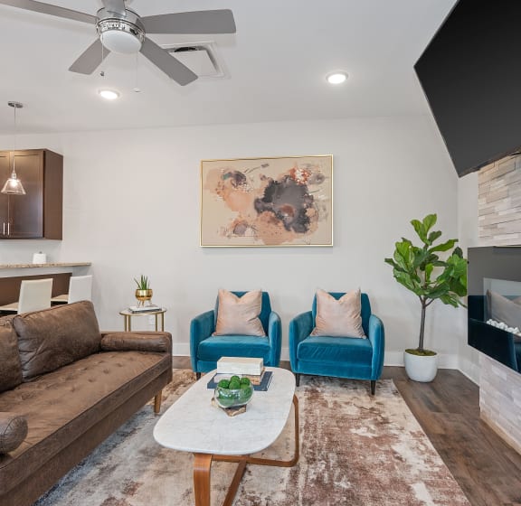 East Walnut Hills Apartments, Cincinnati DeSales Flats